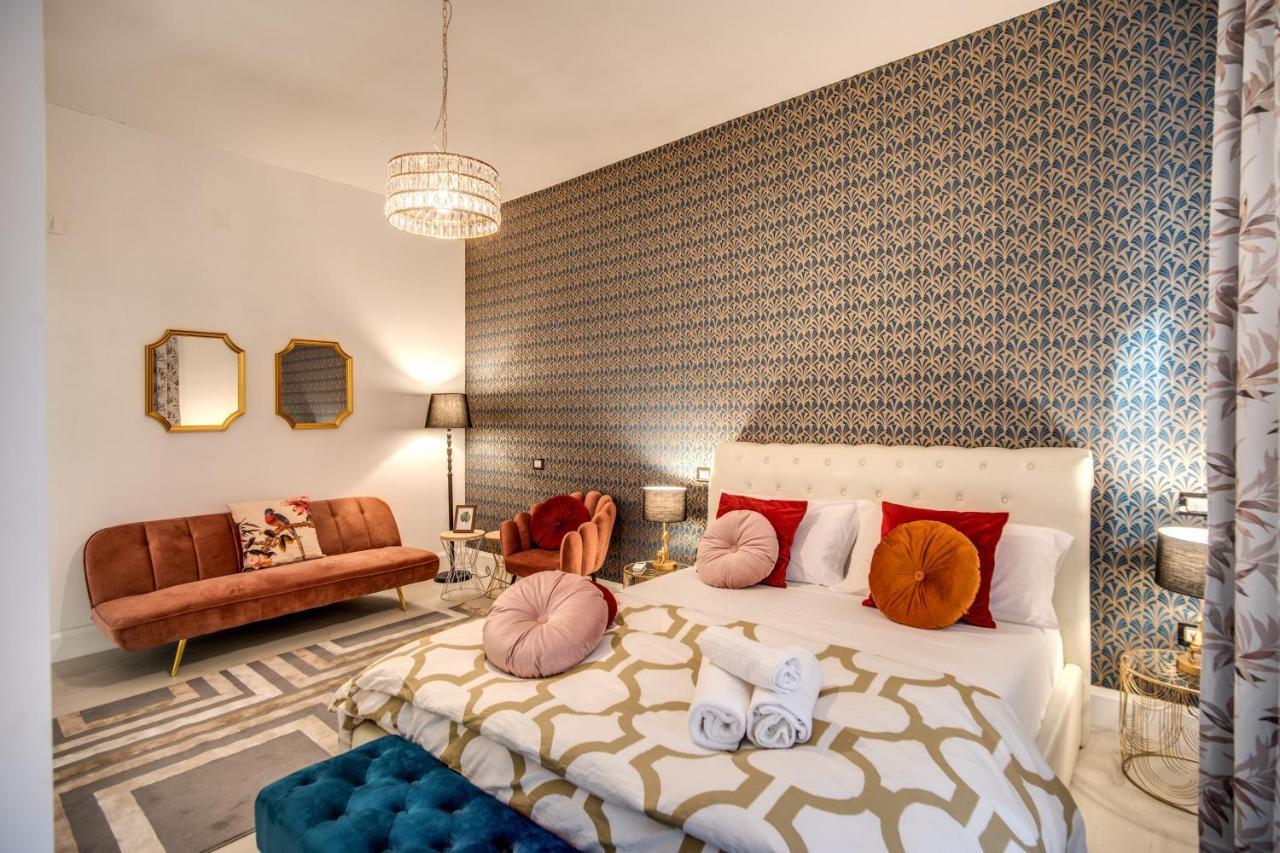 Aweshomeitaly - White Mirrors Apartment Pisa Buitenkant foto