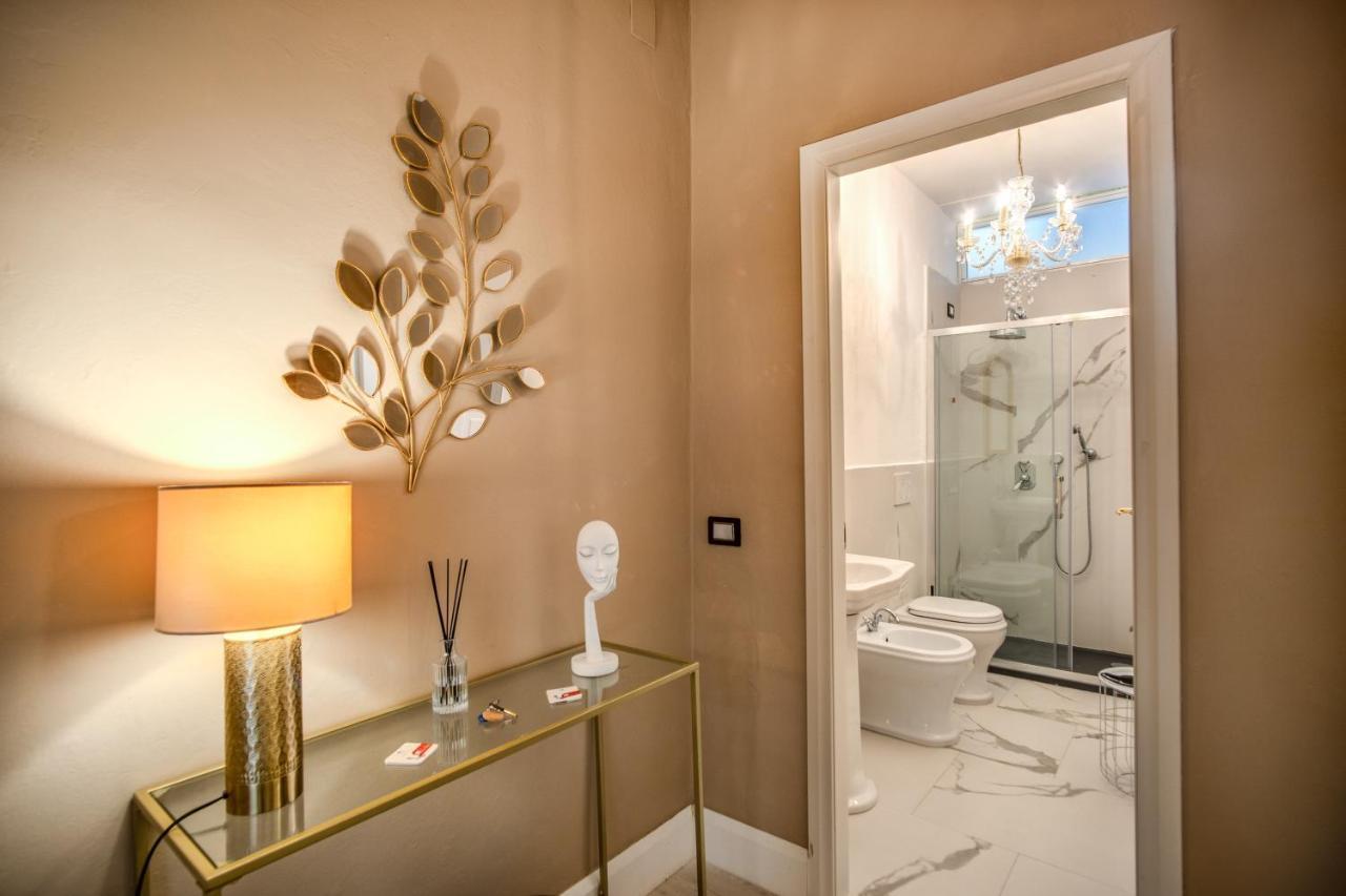 Aweshomeitaly - White Mirrors Apartment Pisa Buitenkant foto